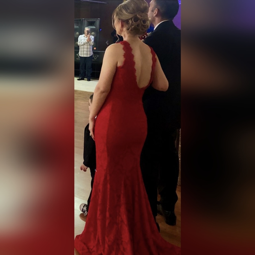 Dress - Picture 3 of 3